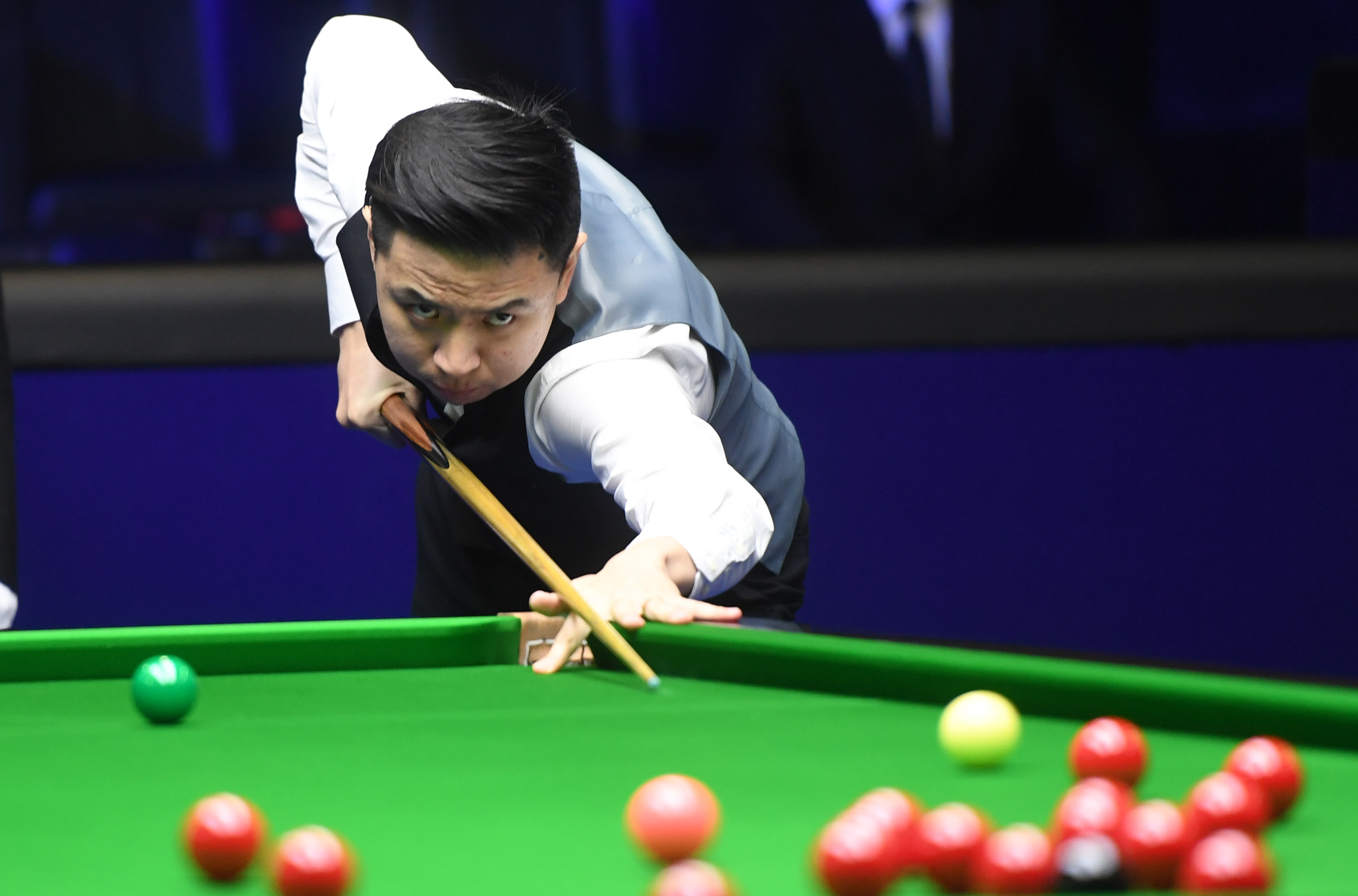 制度限制了 制度限制了