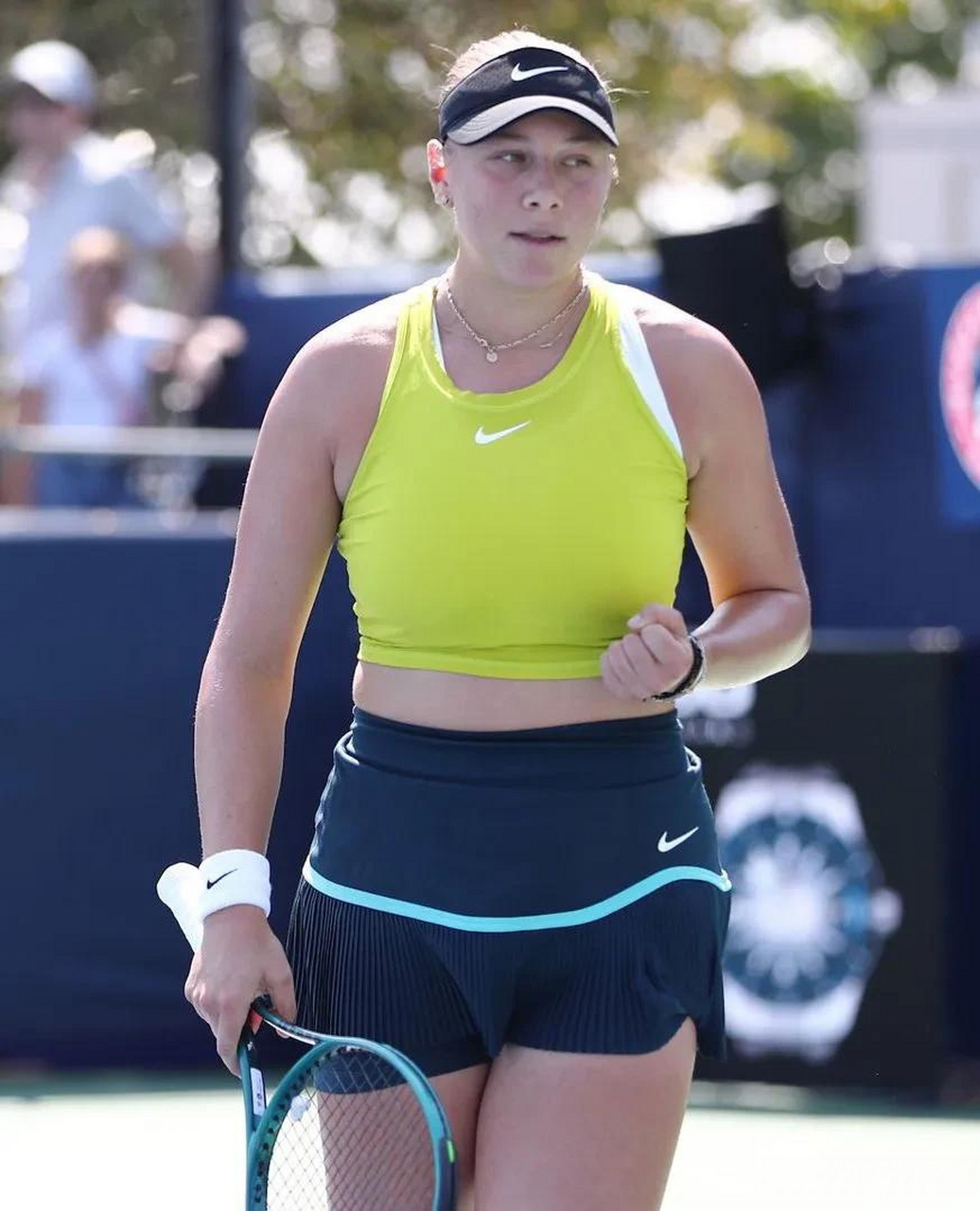 新赛季的外 新赛季的外