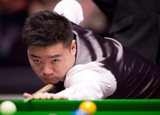 赛中脱颖而 赛中脱颖而