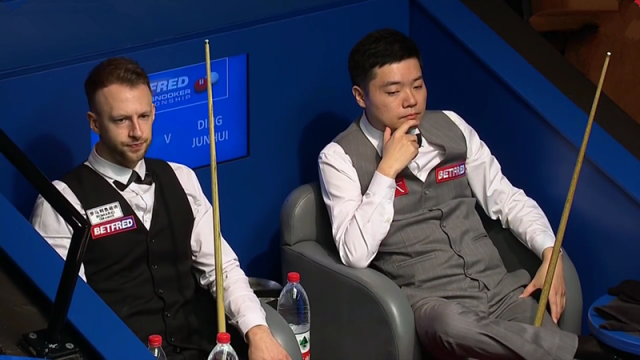 球员多名受 球员多名受