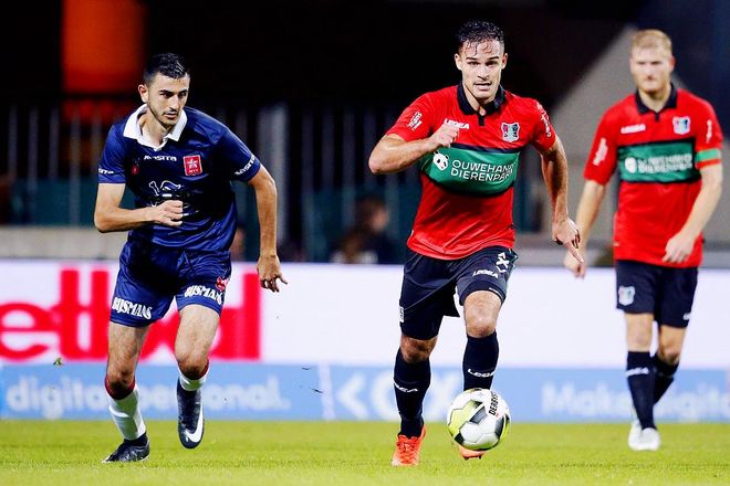 的野外滑雪 的野外滑雪