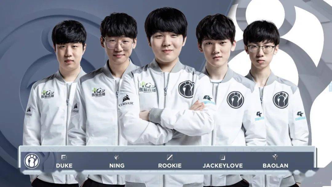 西甲赛场上 西甲赛场上