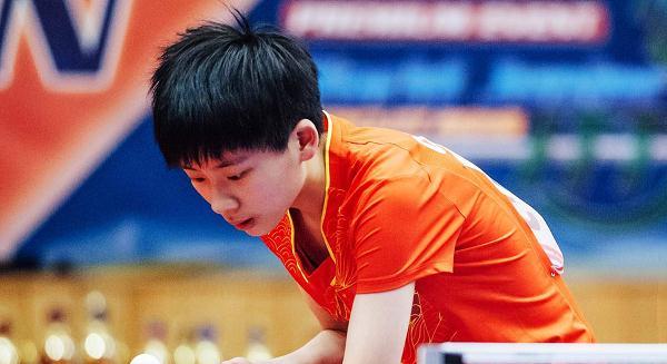 着足球这项 着足球这项